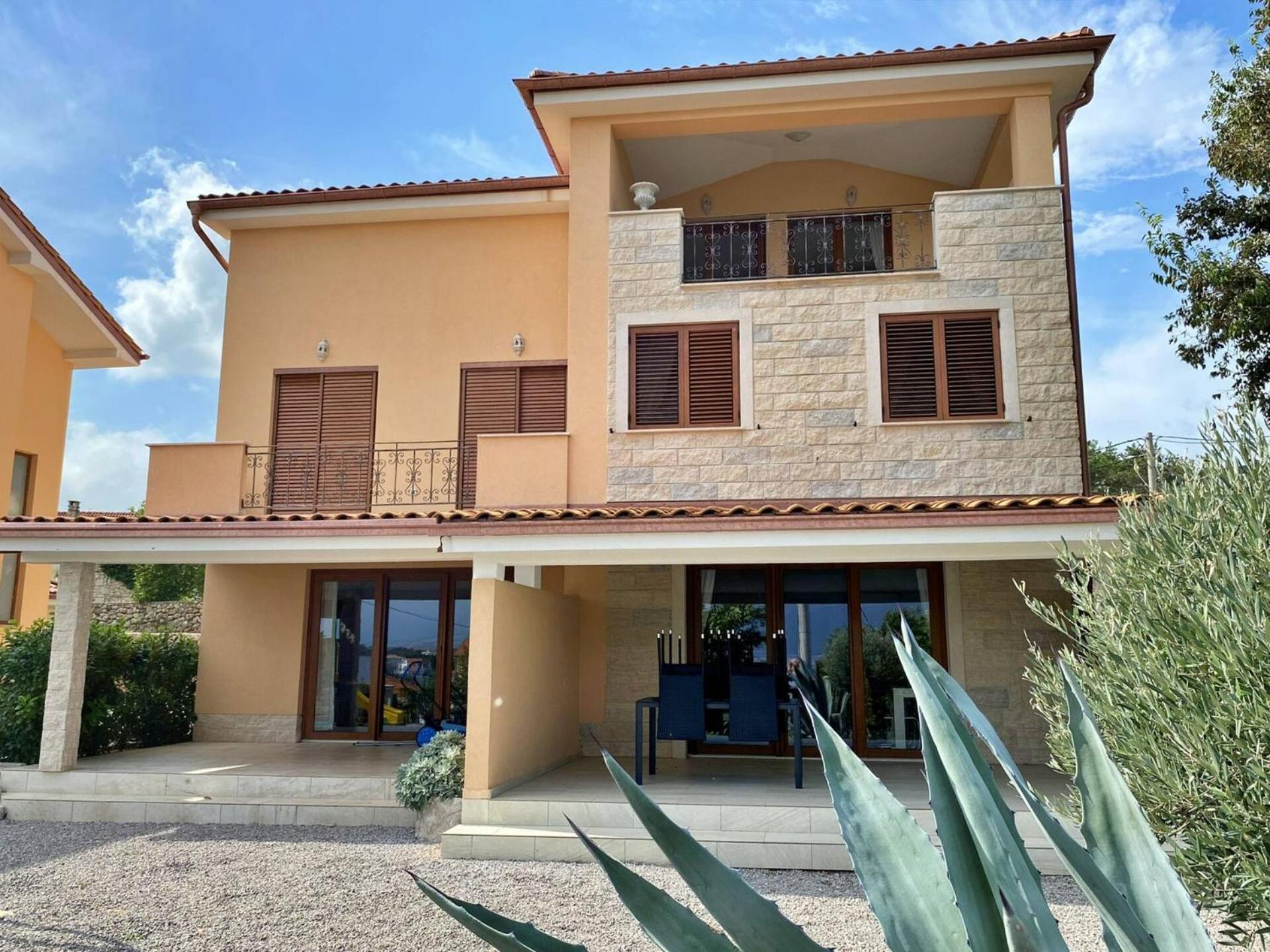 Villa Rebeka Šilo Екстериор снимка